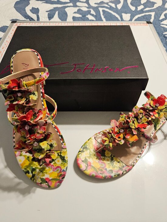 Betsey Johnson Shoes - Betsey Johnson Floral Gladiator Round Toe Sandle Size 8.5